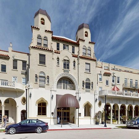 Palm Beach Hotel & Sunrise Cottage Екстериор снимка