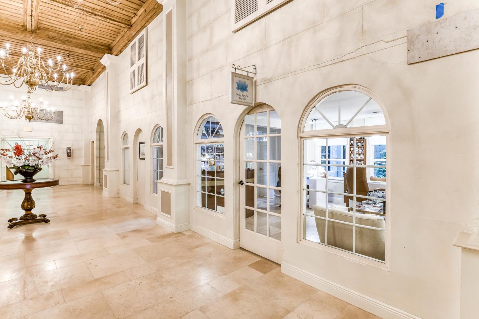 Palm Beach Hotel & Sunrise Cottage Стая снимка