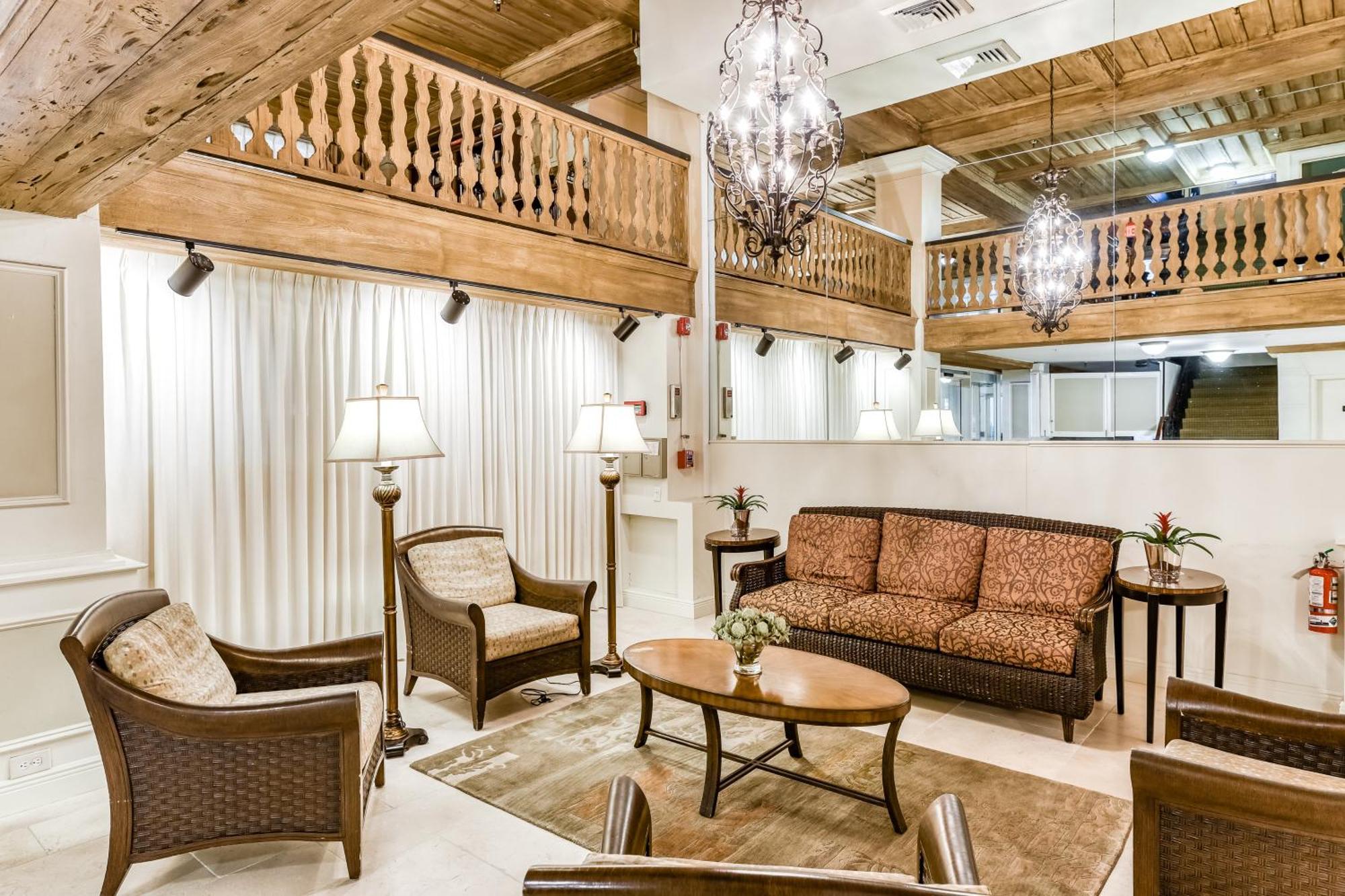 Palm Beach Hotel & Sunrise Cottage Стая снимка