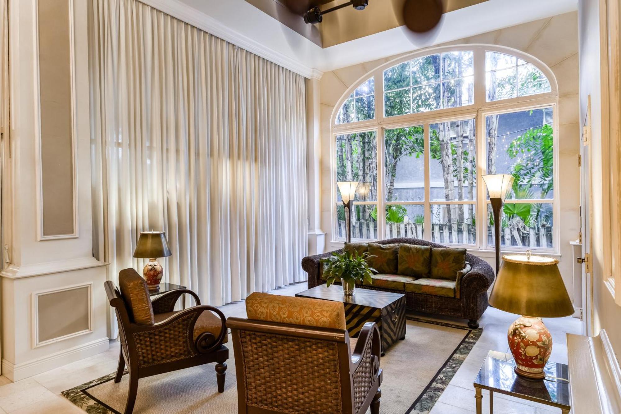 Palm Beach Hotel & Sunrise Cottage Стая снимка